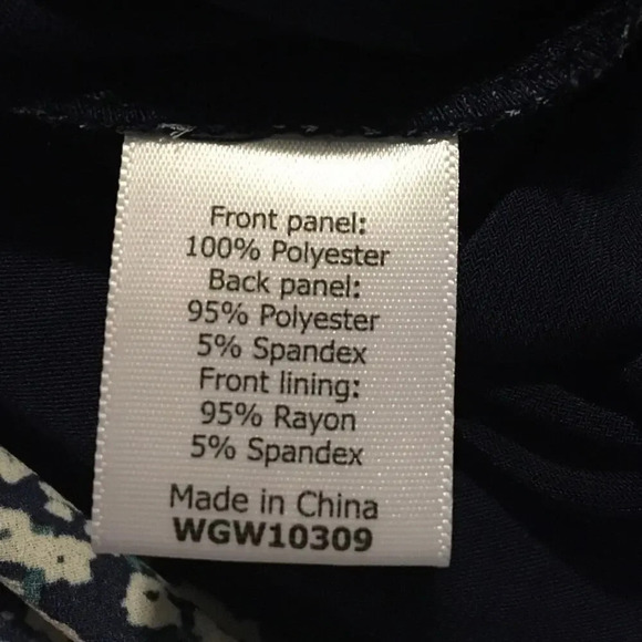 NEW 41 Hawthorn Women Medium Blue Floral Clearwater Surplice Blouse - Picture 6 of 6